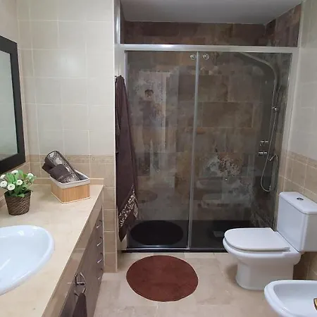 Dom wakacyjny Beautiful Duplex With Jacuzzi